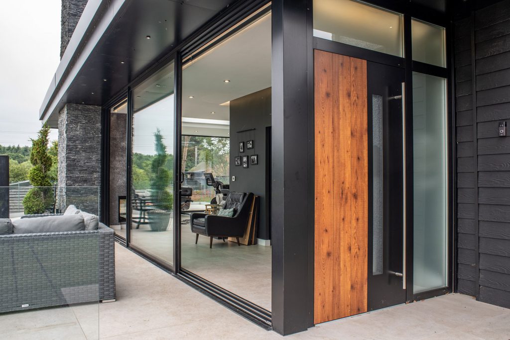 Which Smart Aluminium Door Should You Prefer For Your Office?