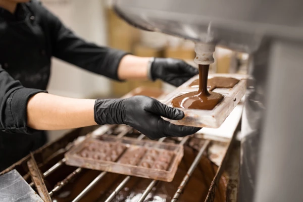 Mastering the Art of Chocolate Transfer Pumps for Stunning Artisanal Designs