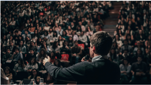 How Can You Become A Powerful Leadership Keynote Speaker?