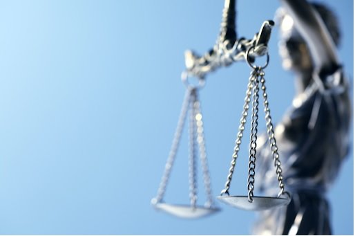 Best Divorce Lawyer in Navi Mumbai: A Checklist Before You Choose