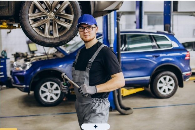 How Regular Mercedes Servicing Helps Maintain Peak Performance